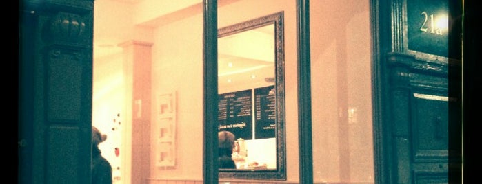 Cinnamon Coffee Shop is one of Posti salvati di Harrison.