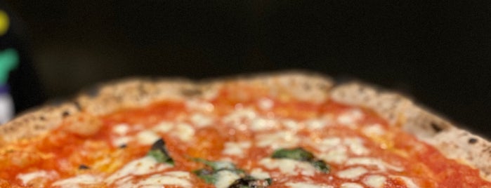 L’Antica Pizzeria da Michele is one of Foodie 🦅: сохраненные места.