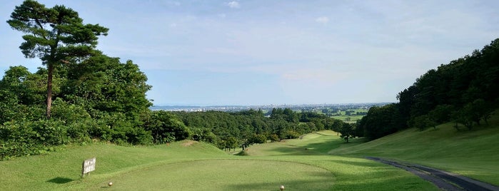 富山カントリークラブ is one of 富山県のゴルフ場.