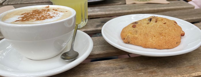 Cakey Bakey is one of Sofia eateries.