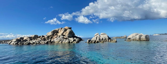 Îles Lavezzi is one of Sardinia.