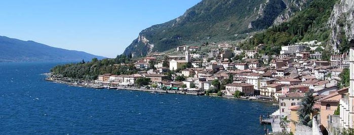 Limone sul Garda is one of Lugares favoritos de Sandybelle.