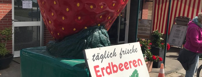 Erdbeeren Goetschke is one of monchengladbach.