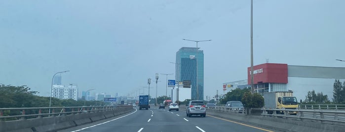 Gerbang Tol Sunter is one of High Way / Road in Jakarta.