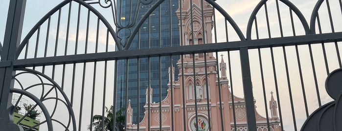 Da Nang Cathedral (Rooster Church) is one of Vietnam (Việt Nam).