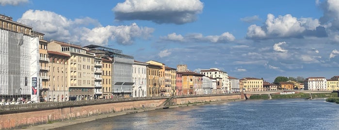 Ponte di Mezzo is one of Pisa secondo me.