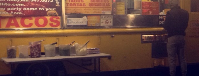 Tacos El Gallito is one of Sali’s Liked Places.