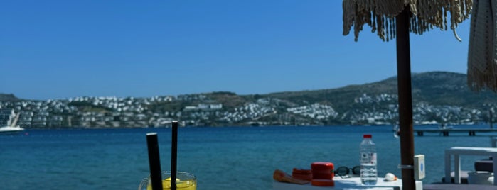 Escape Beach & Lounge is one of Best in bodrum.
