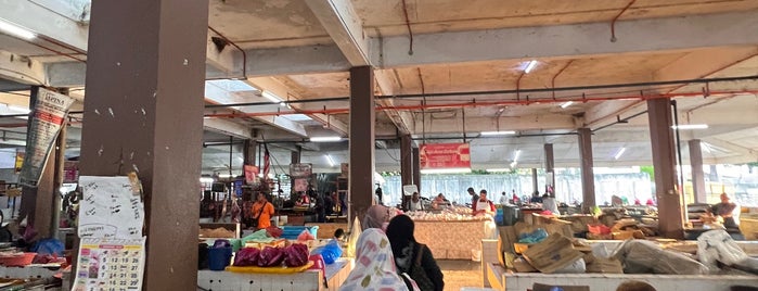 Pasar Besar Kuala Kangsar is one of Explorer @ Kuala Kangsar.
