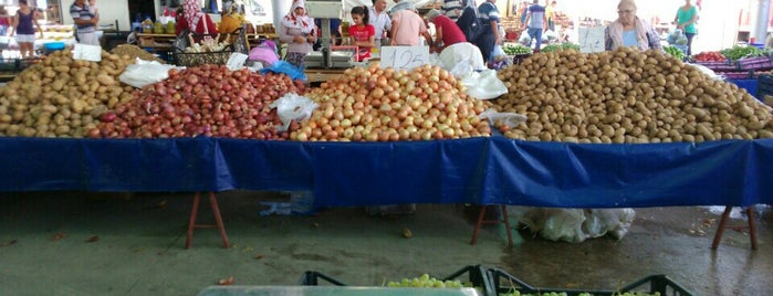 Pazartesi pazarı is one of Silifke.