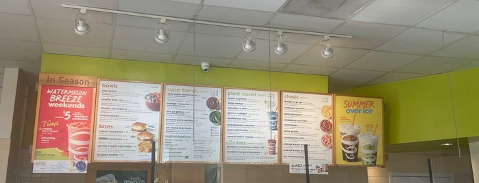 Jamba Juice is one of The 15 Best Places with a Happy Hour in Marina Del Rey, Los Angeles.