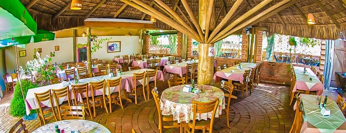 Restaurante Rancho da Costela is one of Americana.
