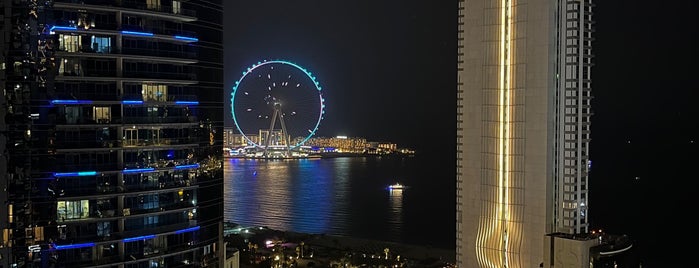 Barceló Residences Dubai Marina is one of Tempat yang Disukai Marlon.