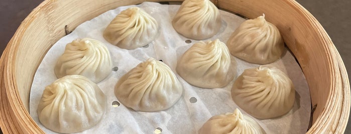 Din Tai Fung 鼎泰豐 is one of Seattle.