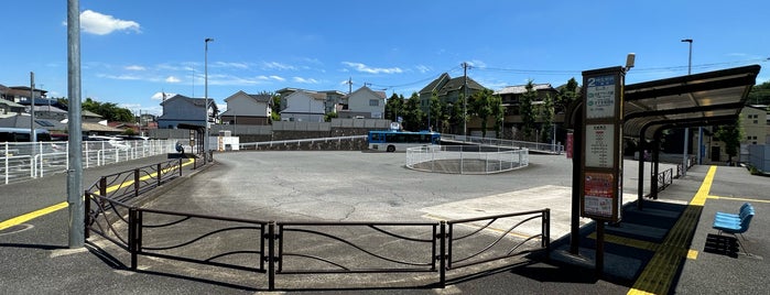 柿生駅南口 バスターミナル is one of 柿生駅 | おきゃくやマップ.
