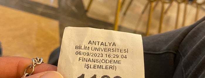 Antalya Bilim University Library is one of Lugares favoritos de Murat.