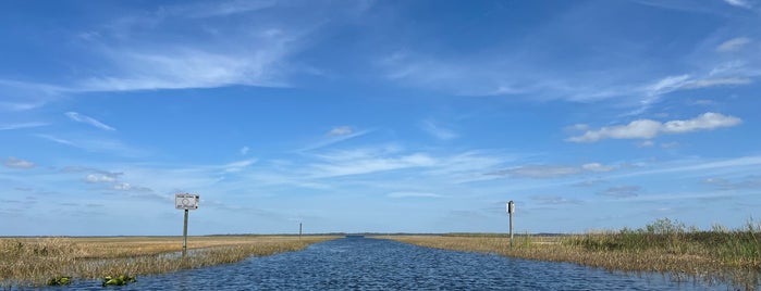 Boggy Creek Airboat Rides is one of Flordia Foodorda.