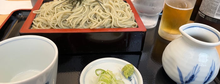 満月 is one of 食べ物処.