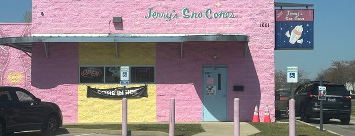 Jerry’s Sno Cones is one of Memphis.