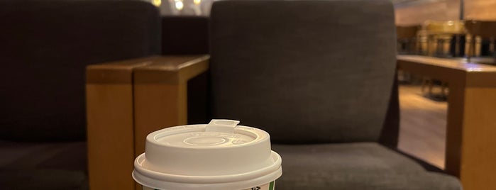 Starbucks is one of Meidy'in Beğendiği Mekanlar.