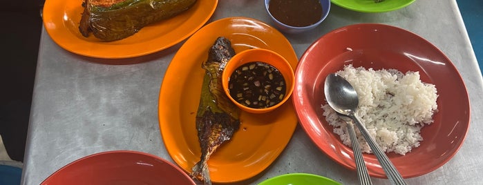 Medan Ikan Bakar Bellamy is one of Rona-Rona Kuala Lumpur Best Visit.