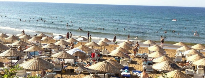 Acapulco Beach Bar is one of Lugares favoritos de Murat Engin.