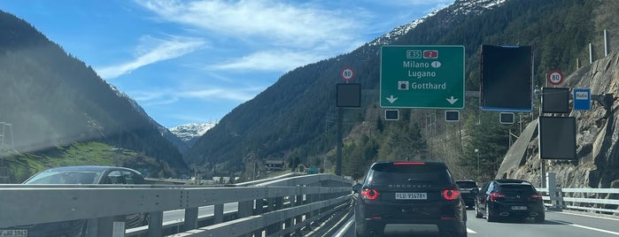 Готардский автомобильный тоннель is one of Швейцария.
