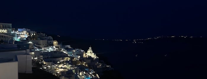 Marinera is one of Santorini.