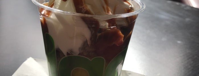 llaollao is one of FARO.