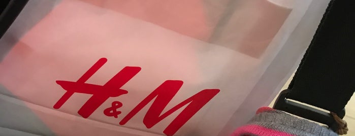 H&M is one of Kevin : понравившиеся места.