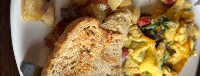 Corner Bakery Cafe is one of The 15 Best Places for Breakfast Sandwiches in Dallas.