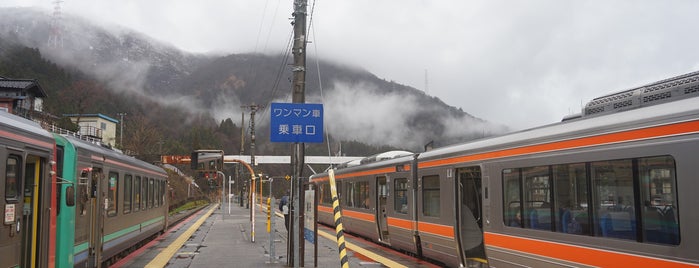 猪谷駅 is one of 都道府県境駅(JR).