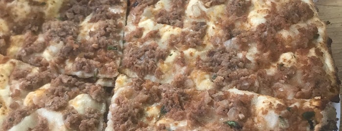 Antep Pide ve Lahmacun Salonu is one of Kars.