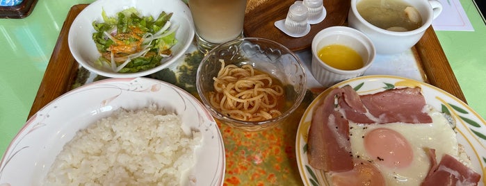 パスタカフェ 八乃森 is one of 高知麺類リスト.