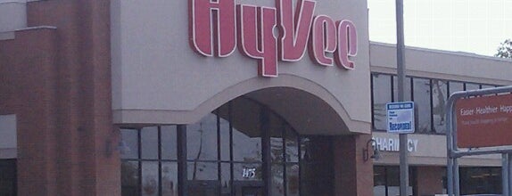 Hy-Vee is one of Lindaさんのお気に入りスポット.