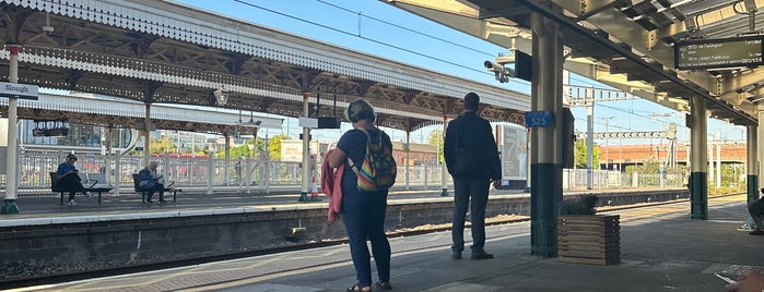 Slough Railway Station (SLO) is one of Train stations.