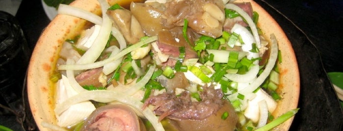 Lẩu Bò Chung Cư Nhà Cháy is one of Favorite Food.
