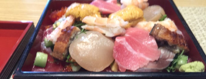 Sushi Tsujita is one of LA restaurants.