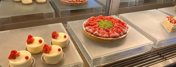 quatre épice 静岡店 is one of ☕️🎂🌭 Bakery, Café, Snacks & Desserts 🌭🎂☕️.