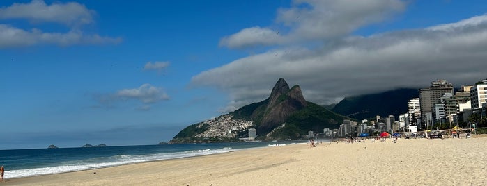 Orla de Ipanema is one of Brasil.