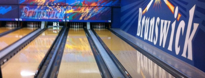 Phoenix Bowling Prater is one of Jürgenさんのお気に入りスポット.