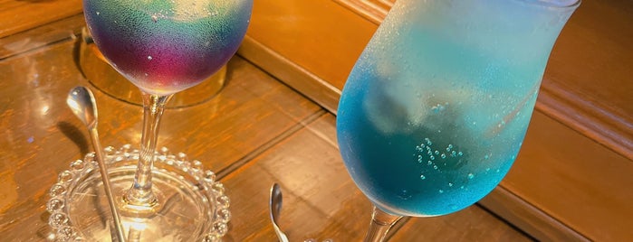 アンダート Andart 海と宇宙と鉱物とカフェ is one of 行きたい.