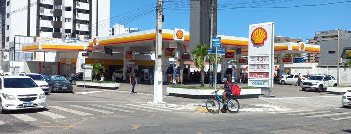 Auto Posto Millenium (Shell) is one of Alexandre'nin Beğendiği Mekanlar.