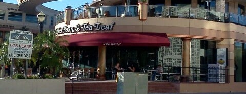 The Coffee Bean & Tea Leaf is one of Lugares favoritos de Tina.