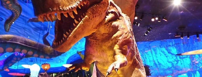T-Rex Cafe is one of Orlando spots.