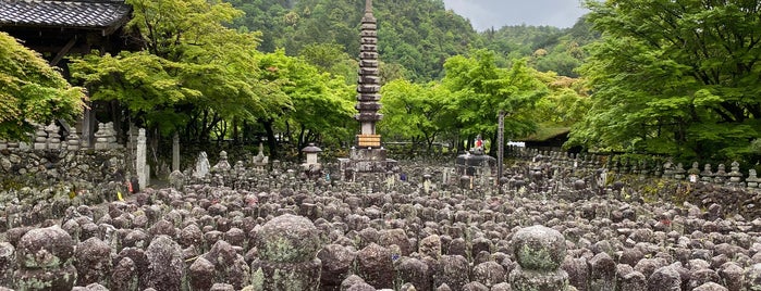 化野念仏寺 is one of 神社仏閣　京都.