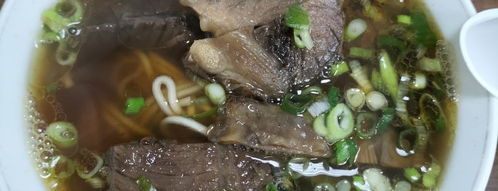 林家藥燉原汁牛肉麵大王 is one of Taiwanese food.