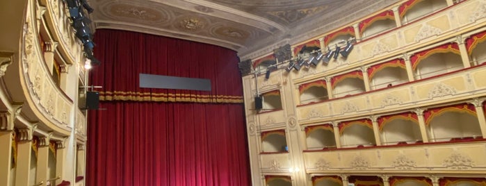 Teatro Goldoni is one of Teatri Firenze.