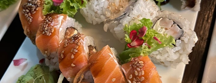 Kaiseki Sushi & Wok is one of PARAGUAY.