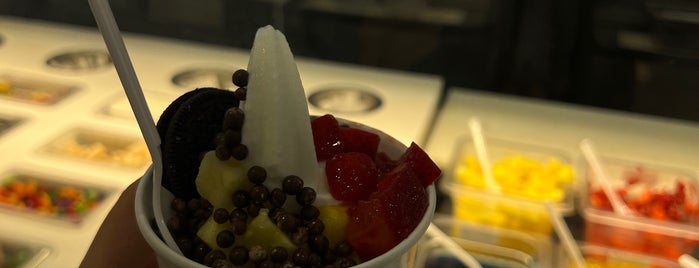 Pinkberry is one of Istanbul.